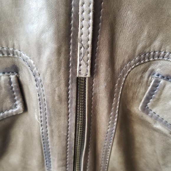 Danier Olive green soft leather jacket - Picture 3 of 5